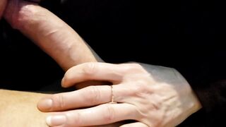 MILF Gives Hubby Blow Job While She WFH. REAL COUPLE HOMEMADE AMATEUR. Swinger Couple.