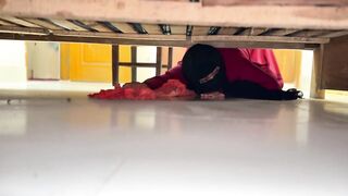 Egyptian Big Ass Curvy Muslim Hot Stepmom Stuck under Bed Then She want Anal fuck from me!