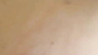 Elle trompe son mec sans aucun scrupule et elle assume