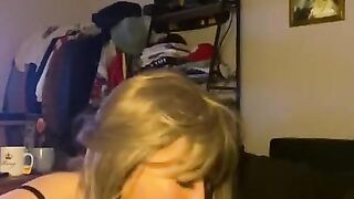 Sweet Asian Lips gives best Head