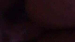 شحال وانا نتلوا عليه وليوم جا حواني حيت راجلي مسافر