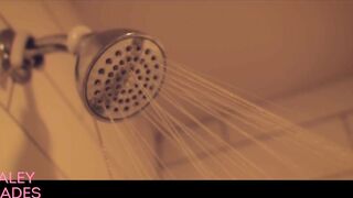 Shower Pussy Play