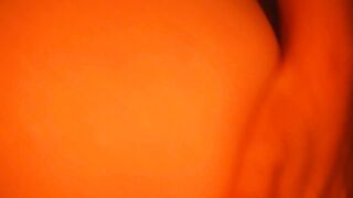 JOI je me doigte l'anus, pure amatrice