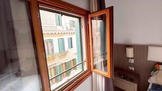 Agathe the MILF sucks in Venice and gets ejaculated on her big slutty ass